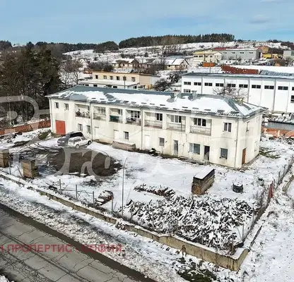 Photo 3 — Industrial Building in област София, Vakarel