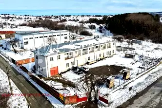 Промишлена сграда в София, с. Вакарел