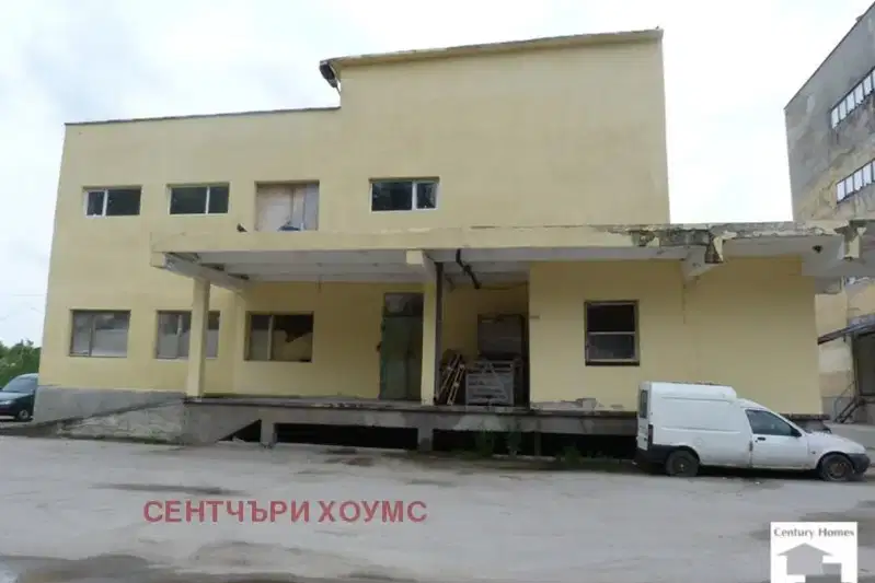 Industrial Building in Oblast Veliko Tyrnovo, Pavlikeni