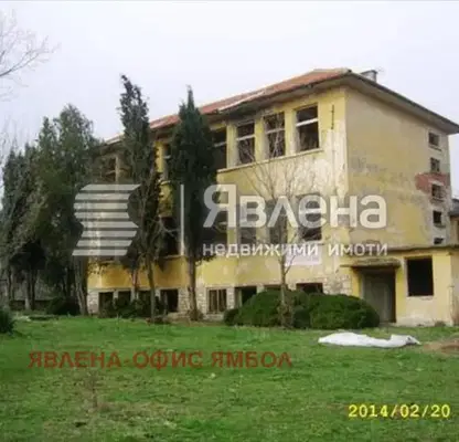 Снимка 2 — Промишлена сграда в Ямбол, с. Златари