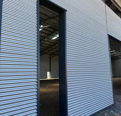 Photo 3 — Warehouse in German