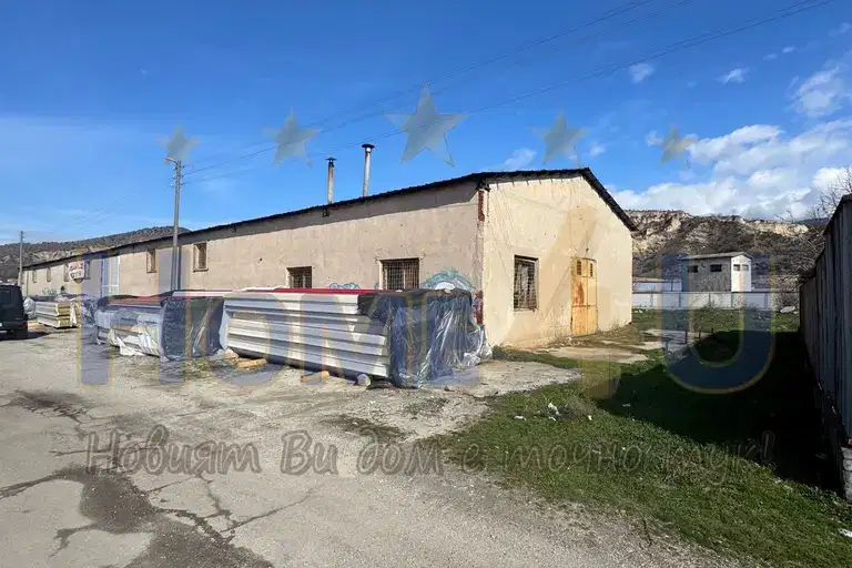 Склад в Благоевград, Кресна