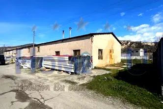 Склад в Благоевград, Кресна