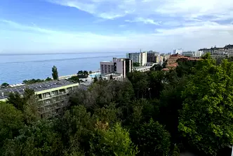 Тристаен апартамент в к.к. Златни пясъци