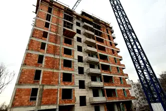 Тристаен апартамент в Кайсиева ина