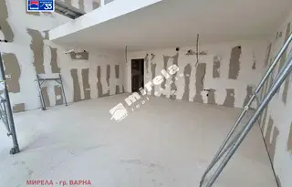 Тристаен апартамент в к.к. Златни пясъци
