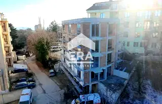 Тристаен апартамент в к.к. Чайка