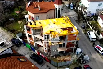 Тристаен апартамент с просторна дневна и лоджия в Аспарухово, Варна
