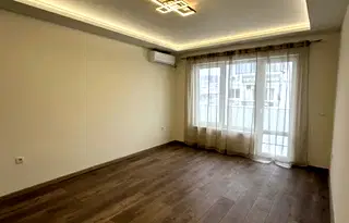Тристаен панелен апартамент с две тераси в Аспарухово, Варна