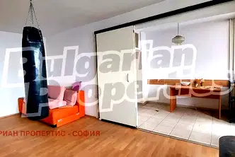 Тристаен апартамент в София, Банишора