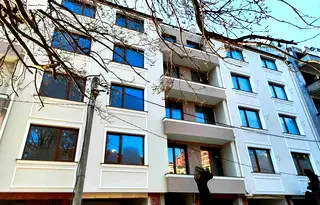 Тристаен апартамент с източно изложение и гледка в Банишора, София