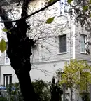 Тристаен апартамент с голямо избено помещение в Банишора, София