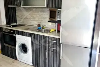 Тристаен апартамент с функционално разпределение в Базар Левски, Варна
