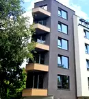 Тристаен апартамент с двор и паркоместа в Левски, Варна