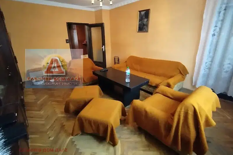 3-bedroom apartment in Shumen, Bolnicata