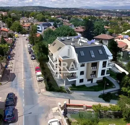 Снимка 5 — Южен тристаен апартамент с високи тавани в Бояна, София