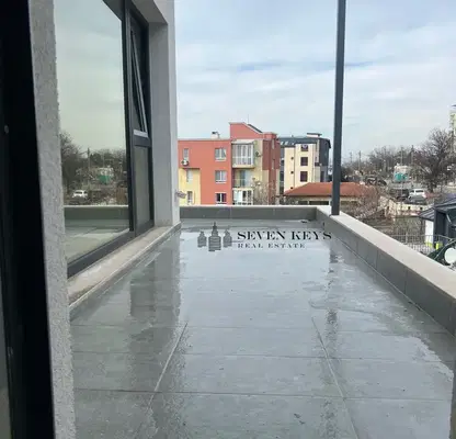 Photo 5 — 3-bedroom apartment in Varna, Briz
