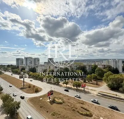 Снимка 4 — Тристаен апартамент с три тераси в нова сграда в Бриз, Варна