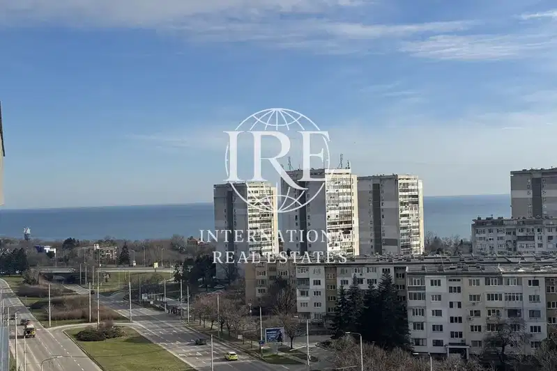 3-bedroom apartment in Varna, Briz