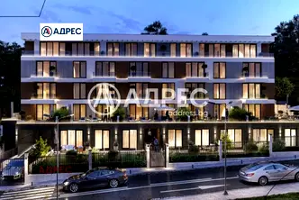 Тристаен апартамент във Варна, Бриз