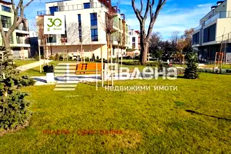 Тристаен апартамент във Варна, Бриз
