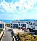 Просторен 3-стаен апартамент с морска панорама в Бриз, Варна