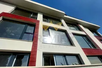Тристаен апартамент във Варна, Бриз