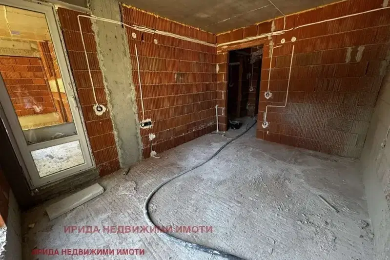 Тристаен апартамент в София, Бъкстон