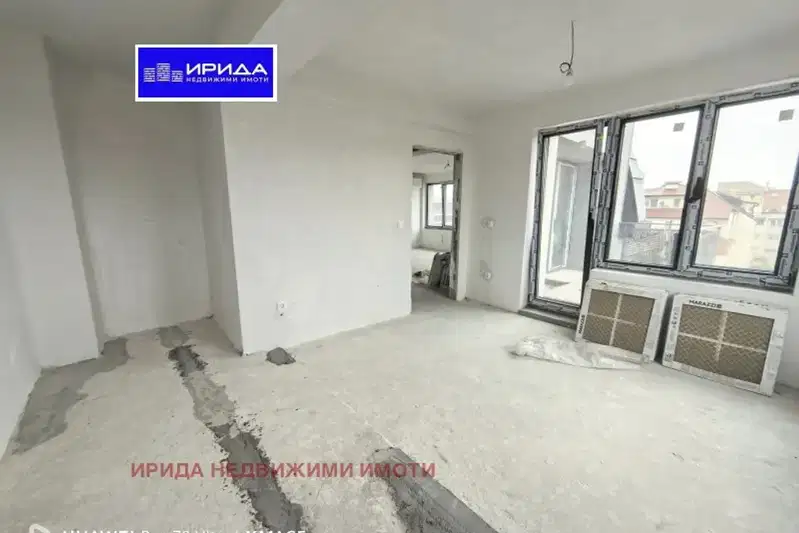 Мезонет 3-стаен в Бъкстон с ново строителство