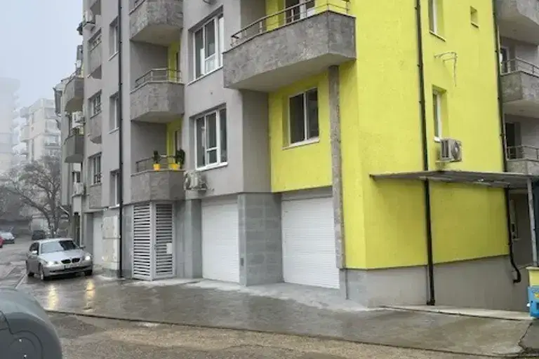 Тристаен апартамент в Русе, Централен южен район