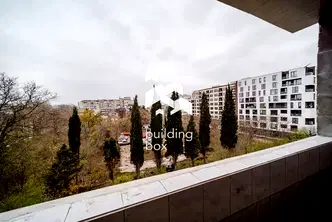 Тристаен апартамент във Варна, Централна поща
