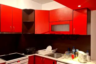 Тристаен апартамент в Сливен, Център