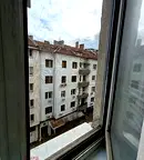 Просторен тристаен апартамент с два входа в центъра на София