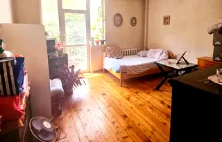 Тристаен апартамент в София, Център