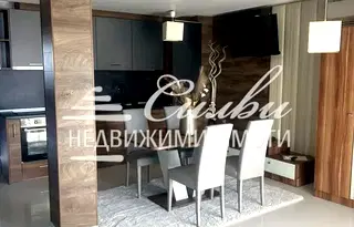 Тристаен апартамент в Шумен, Център