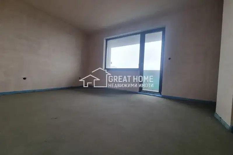 3-bedroom apartment in Tyrgovishte, Centyr