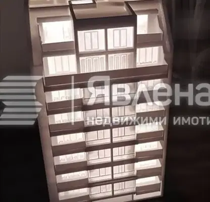 Снимка 3 — Тристаен апартамент в Център на София с два балкона