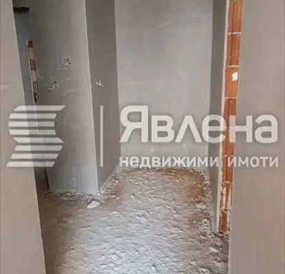 Снимка 5 — Тристаен апартамент в Център на София с два балкона