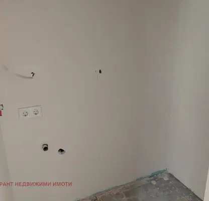 Снимка 3 — Тристаен апартамент в Габрово, Център