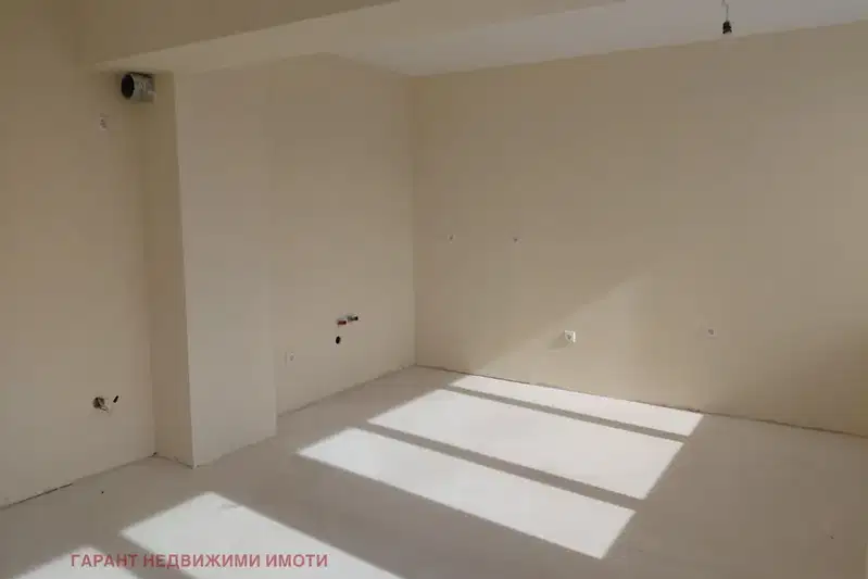 3-bedroom apartment in Gabrovo, Centyr