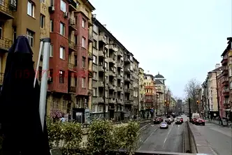 Тристаен апартамент в София, Център