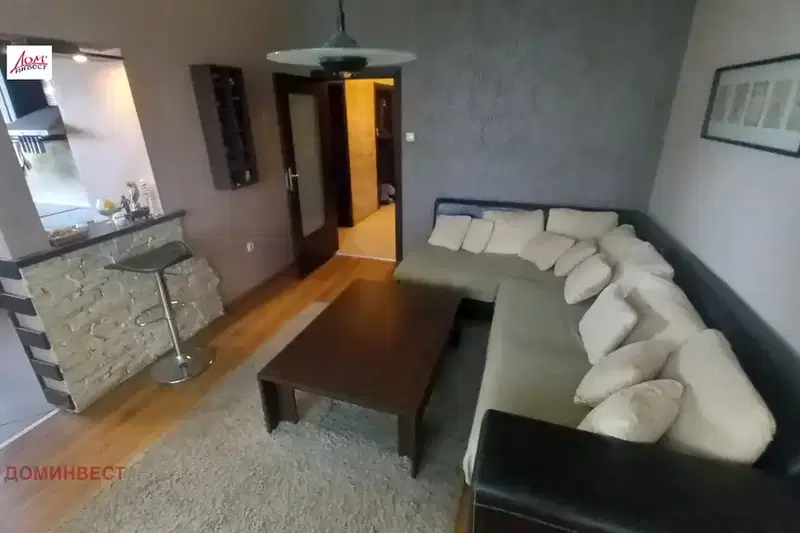 3-bedroom apartment in Plovdiv, Centyr