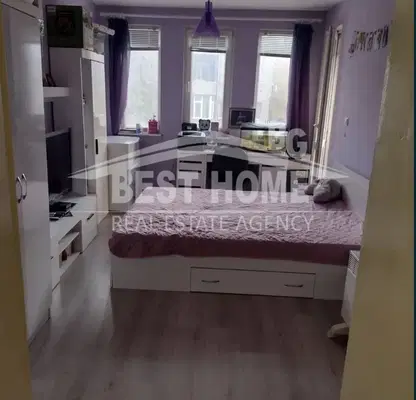 Photo 4 — 3-bedroom apartment in Varna, Centyr