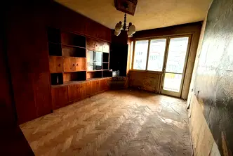 Тристаен апартамент във Велико Търново, Център