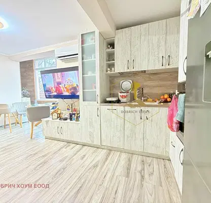 Снимка 4 — Тристаен апартамент в Добрич, Център