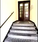 Тристаен апартамент с южно изложение до НДК в София