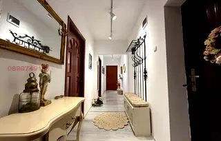 Тристаен апартамент в Ямбол, Център
