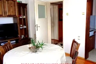 Тристаен апартамент в Габрово, Център