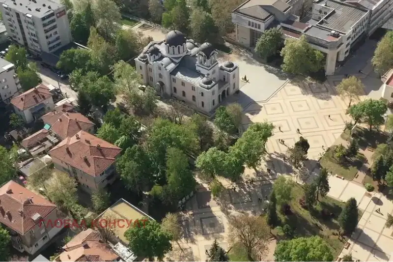 3-bedroom apartment in Lovech, Centyr