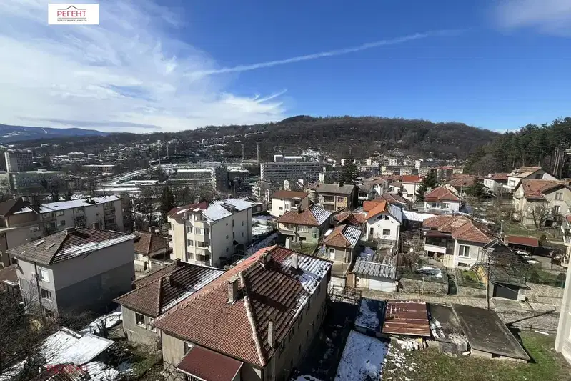 3-bedroom apartment in Gabrovo, Centyr